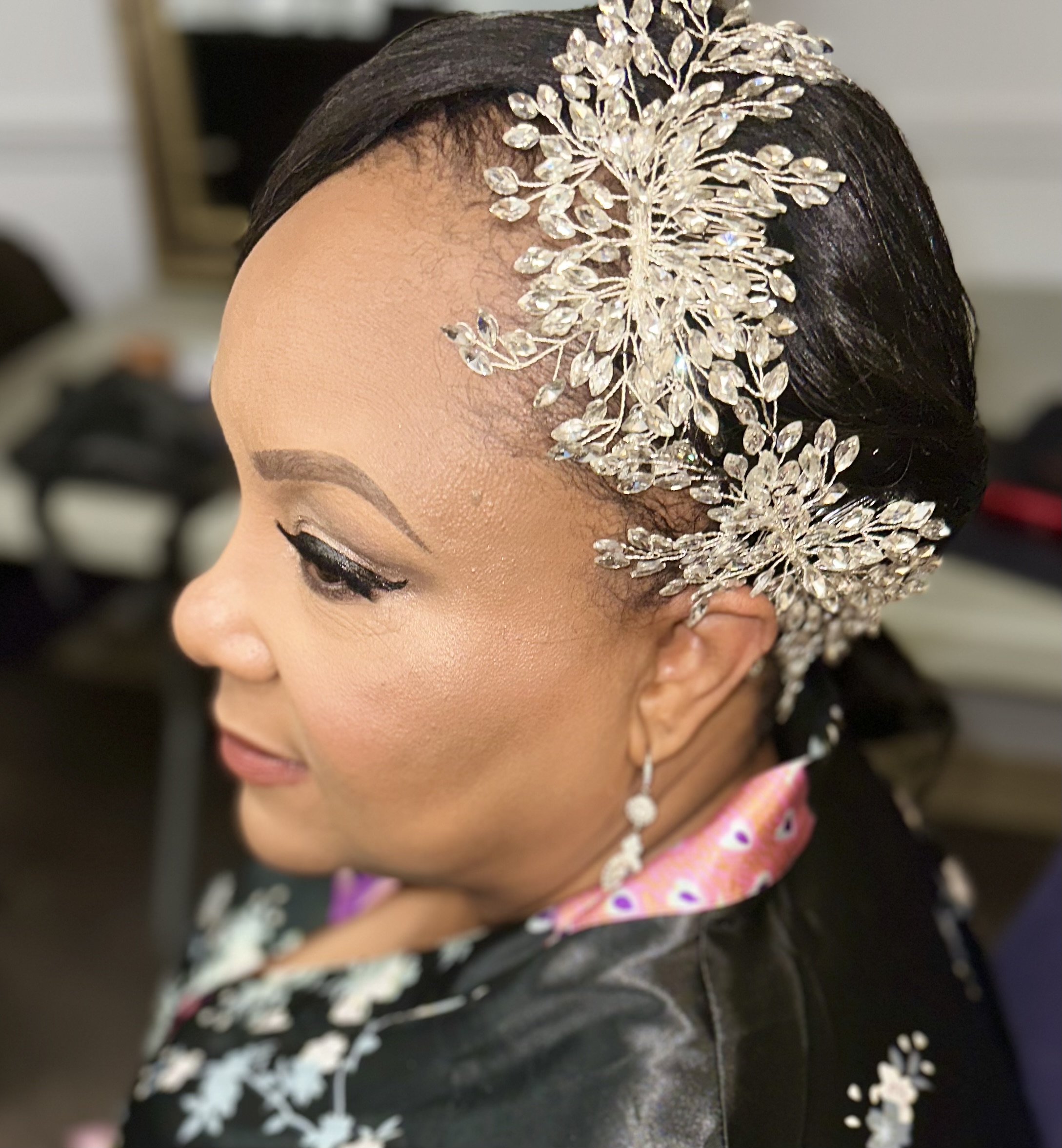 Bridal makeup work — Wedding morning